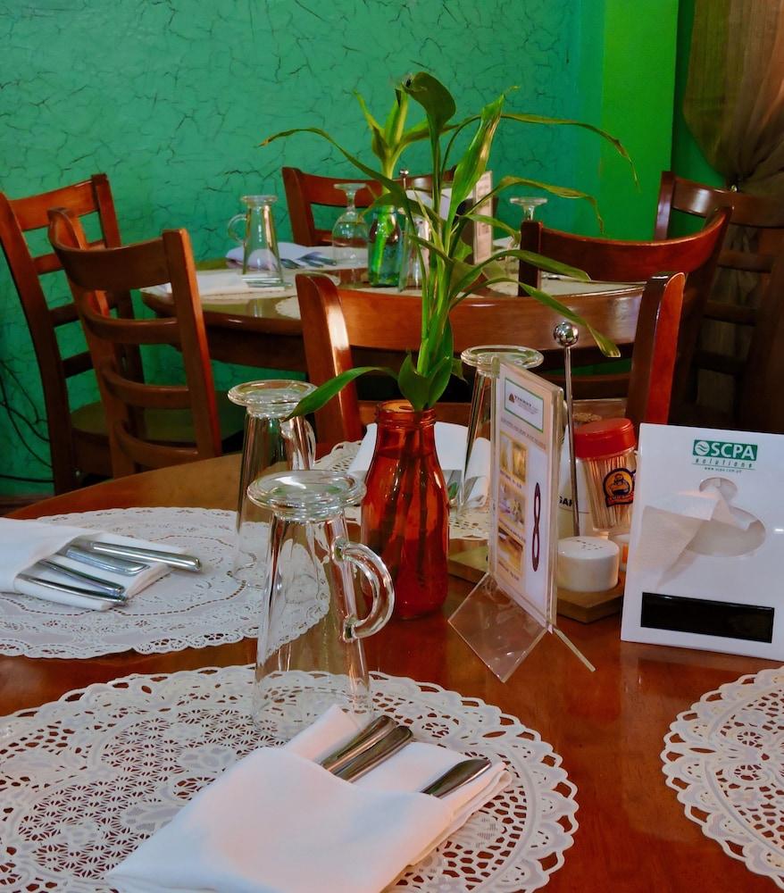 Tinhat Halal حلال Certified Boutique Hotel And Restaurant Davao Экстерьер фото