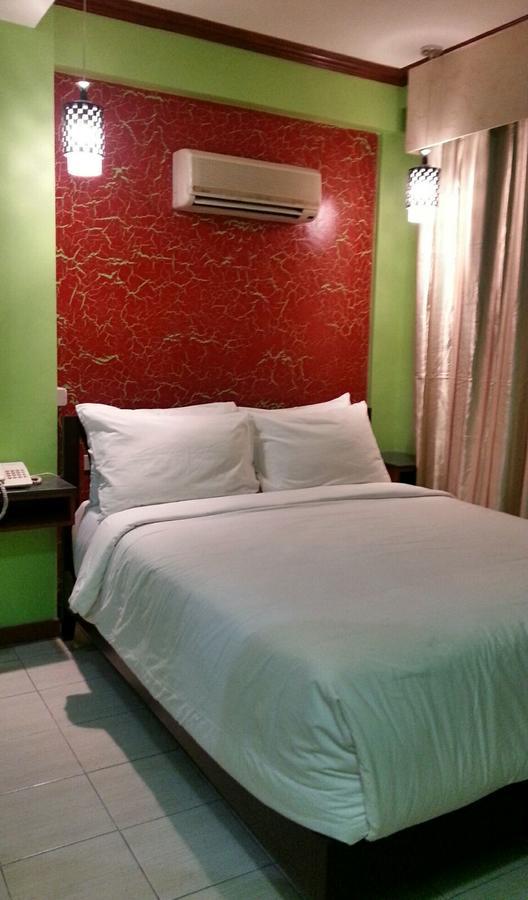 Tinhat Halal حلال Certified Boutique Hotel And Restaurant Davao Экстерьер фото