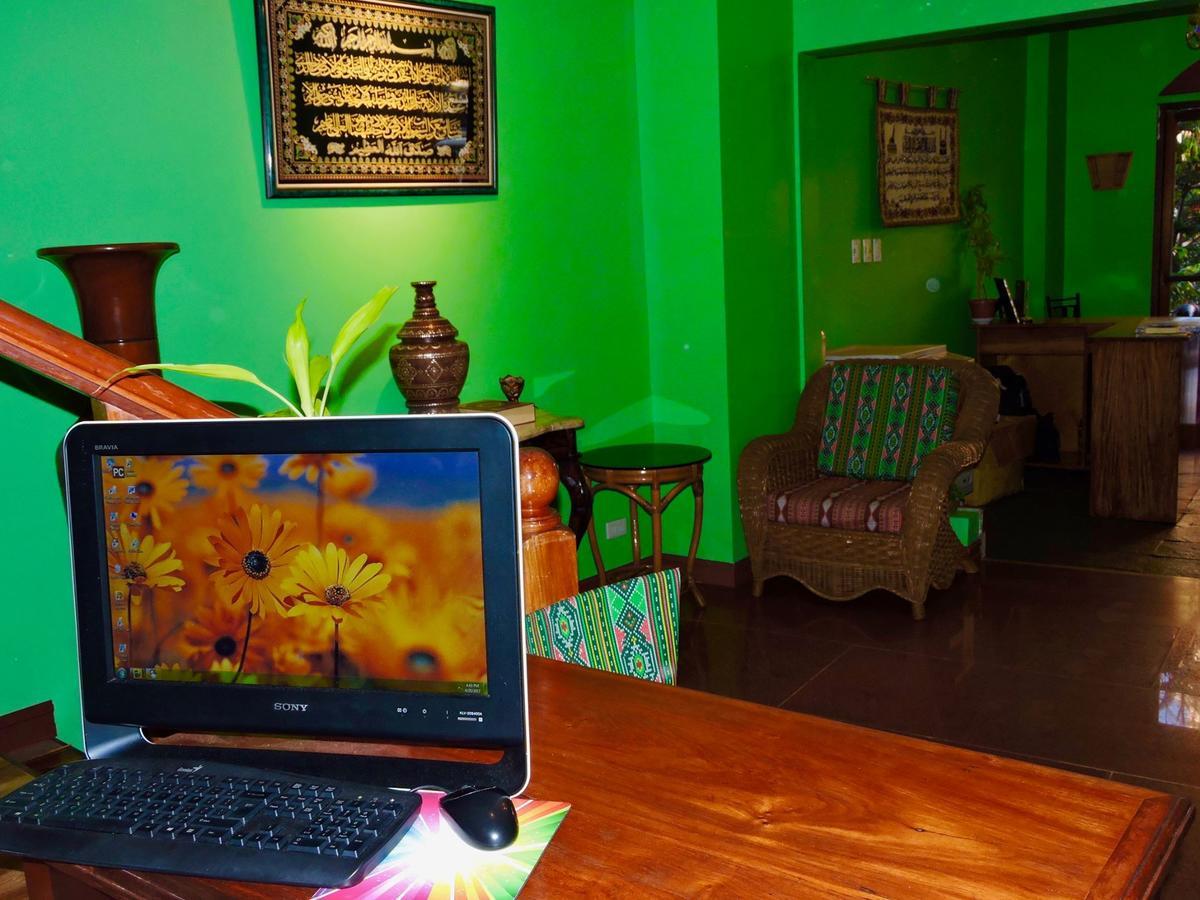 Tinhat Halal حلال Certified Boutique Hotel And Restaurant Davao Экстерьер фото